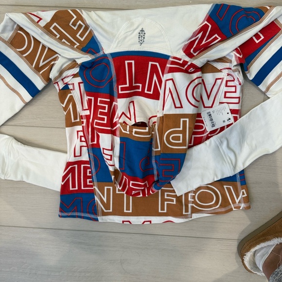 NWT Free People Movement Dawn To Dust Graphic Hoodie XS - Picture 6 of 7
